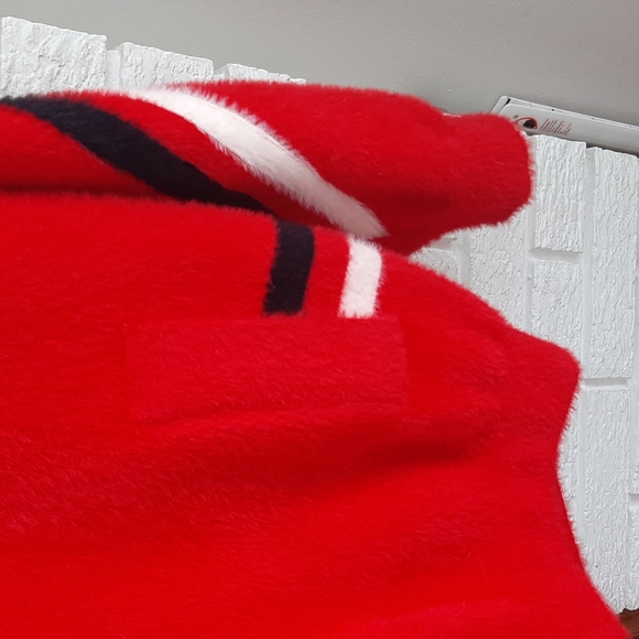 Women's Fluffy Red Warm Bomber Style Sweater Jacket Size S - Picture 5 of 14